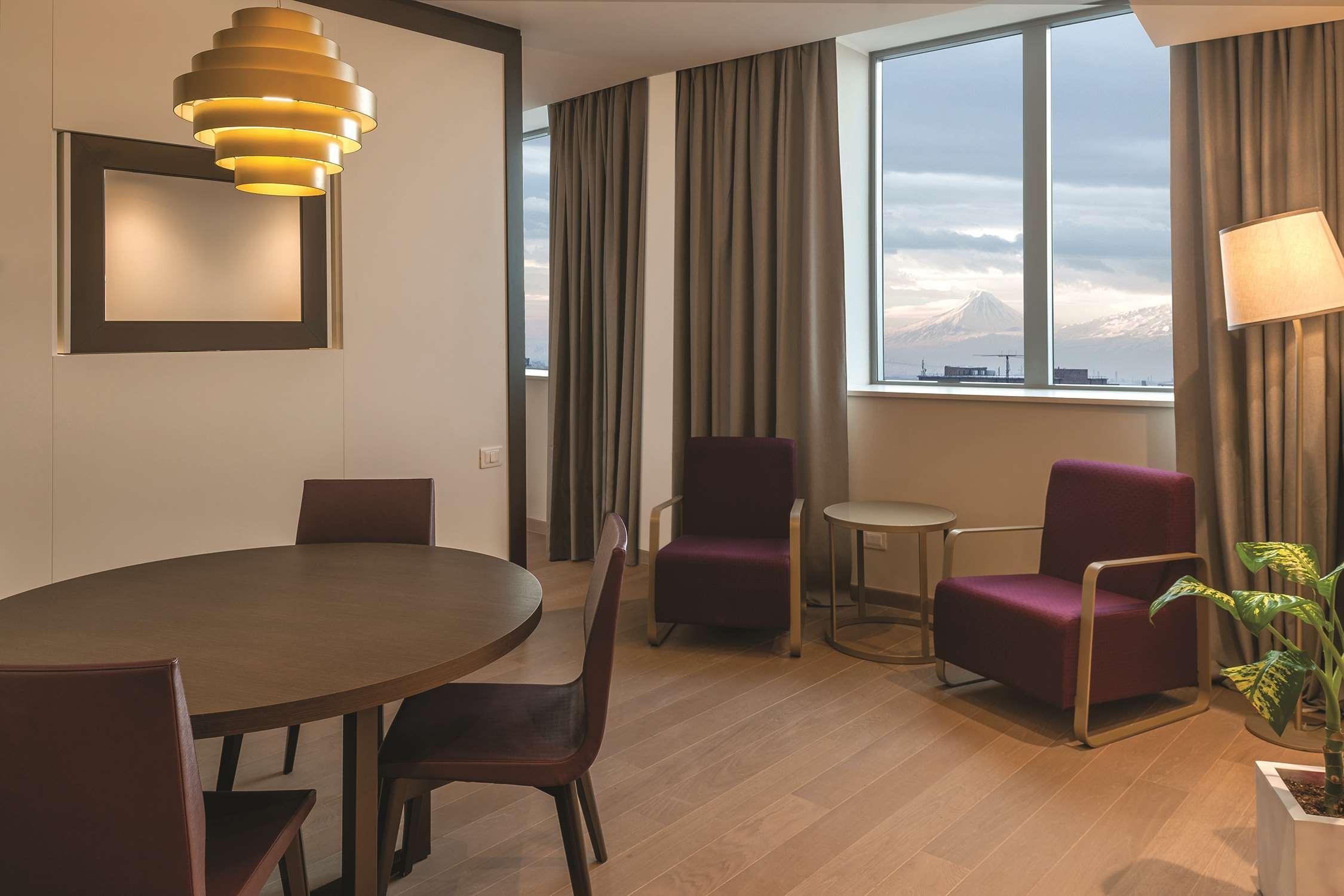 Doubletree By Hilton Отель