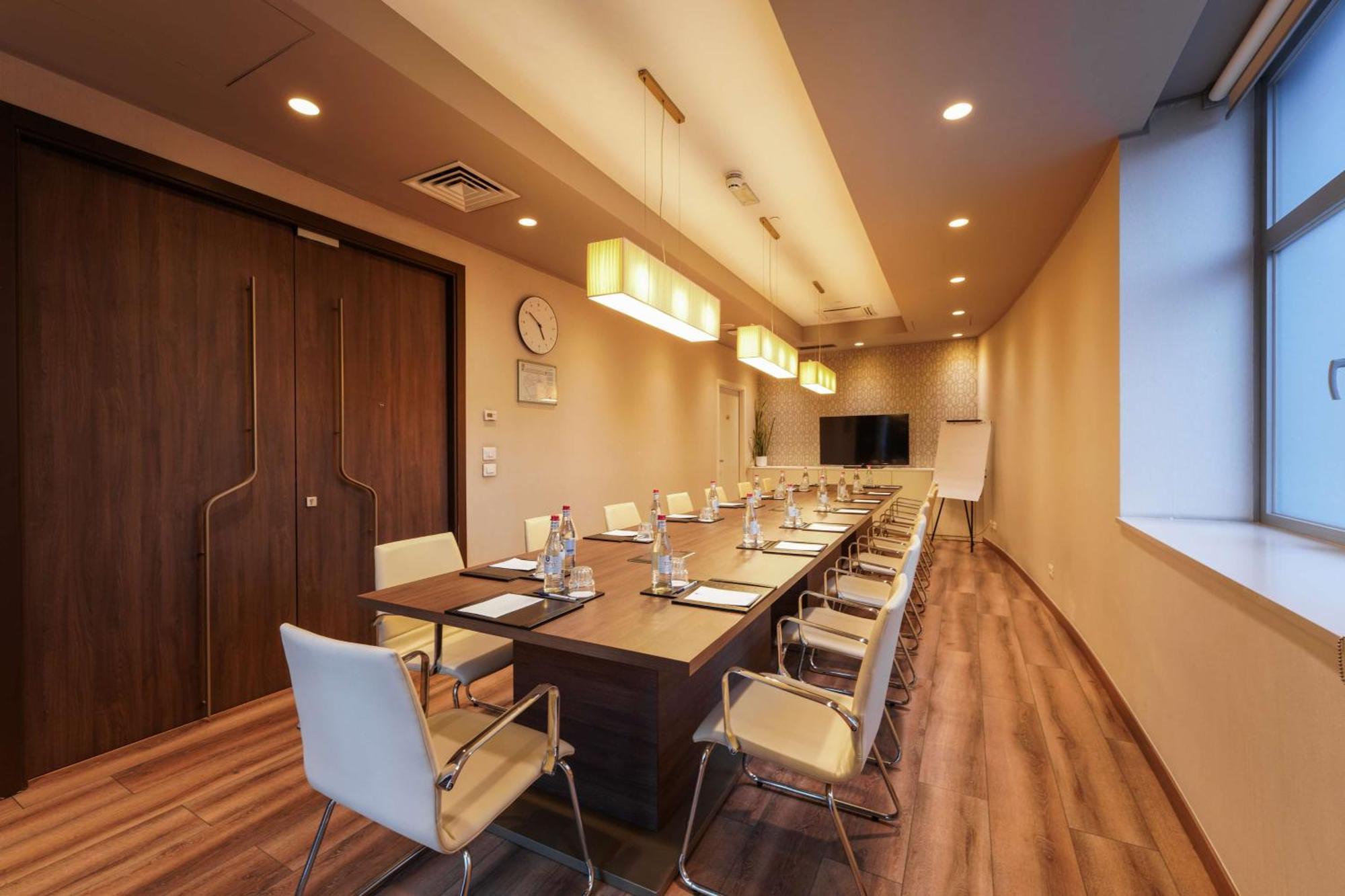Doubletree By Hilton Отель Ереван