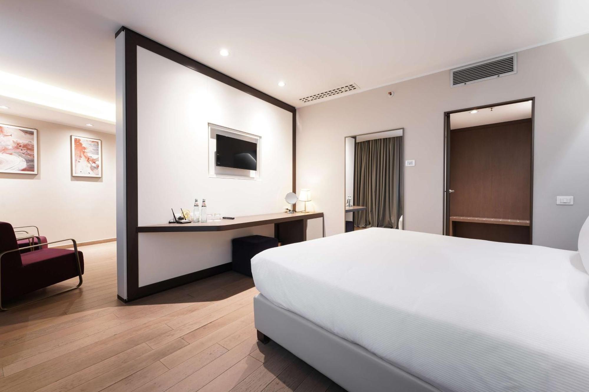 Doubletree By Hilton Отель