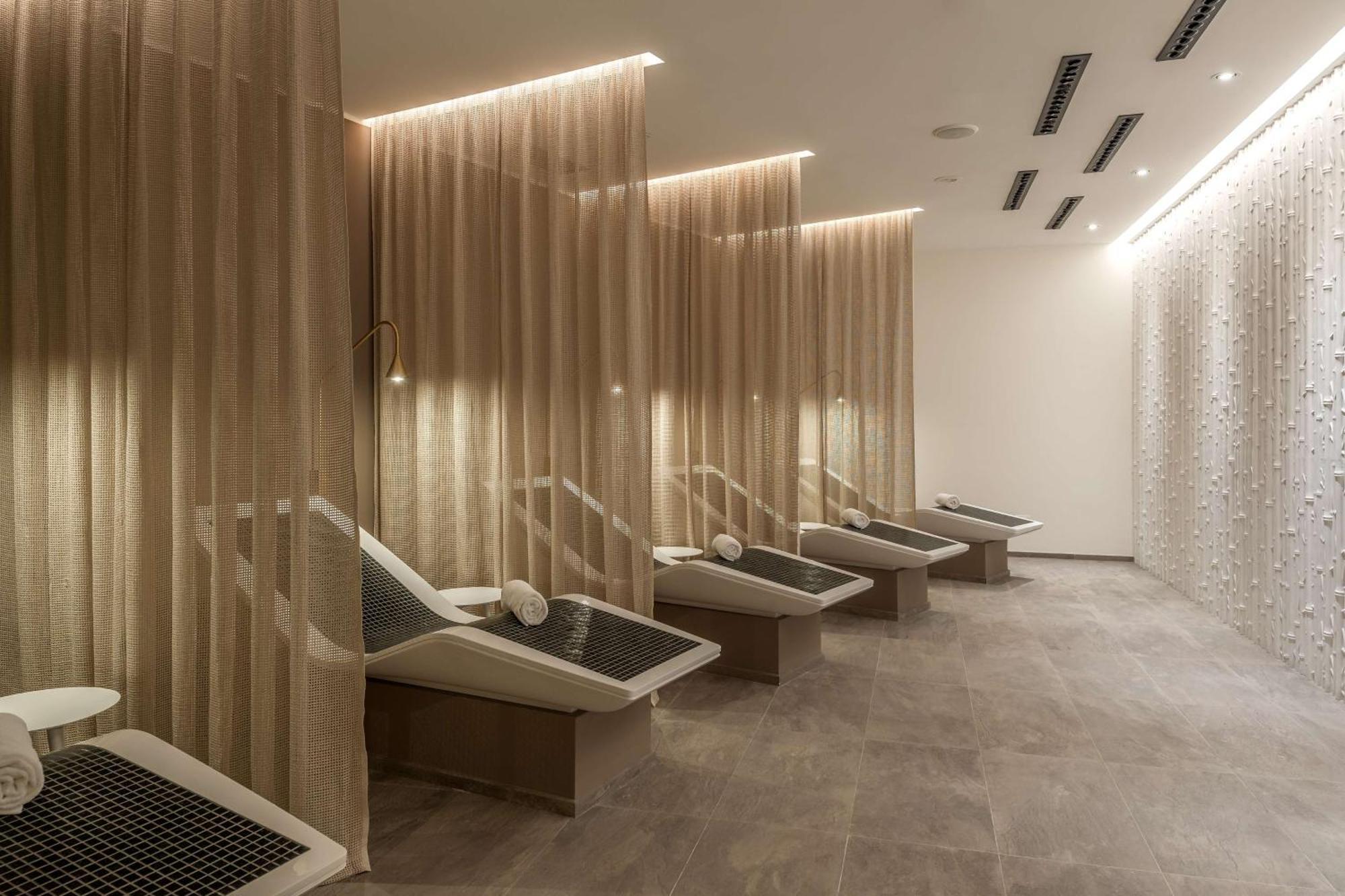 Doubletree By Hilton Отель Ереван