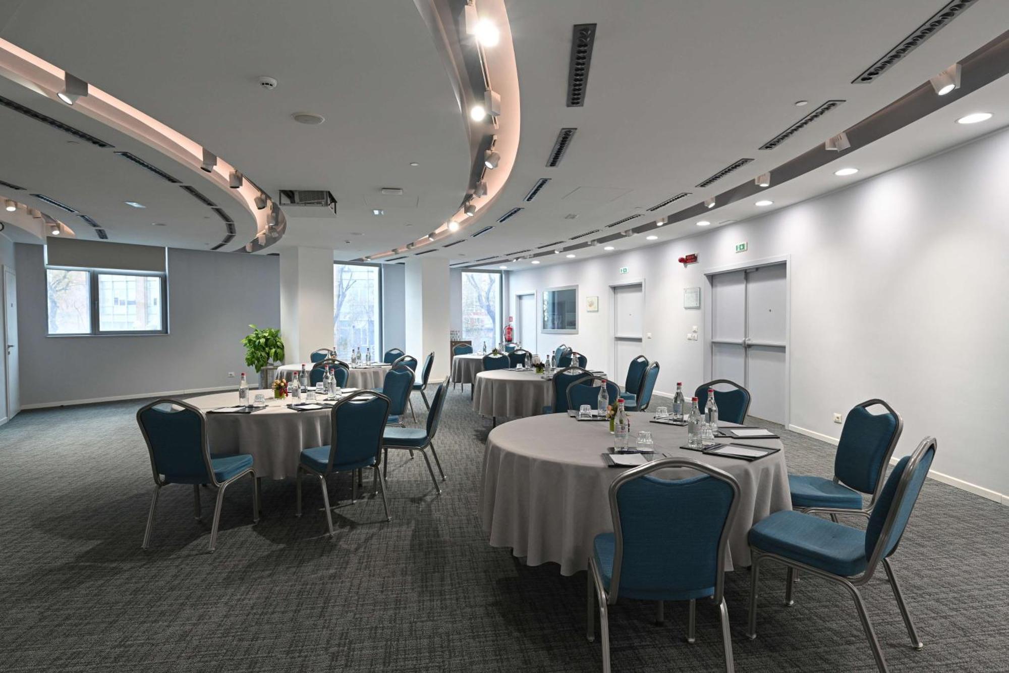 Doubletree By Hilton 4*