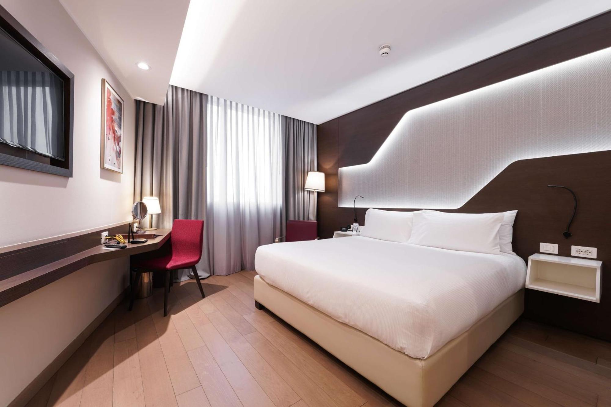 Doubletree By Hilton Отель 4*